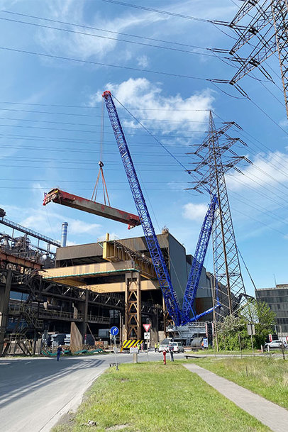 200 tonnes on the hook – MaxiKraft installs crane girder using LR 11000